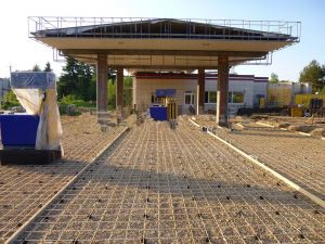 Barres de fibra de vidre més resistents, barates i lliures d'òxid per a aparcaments